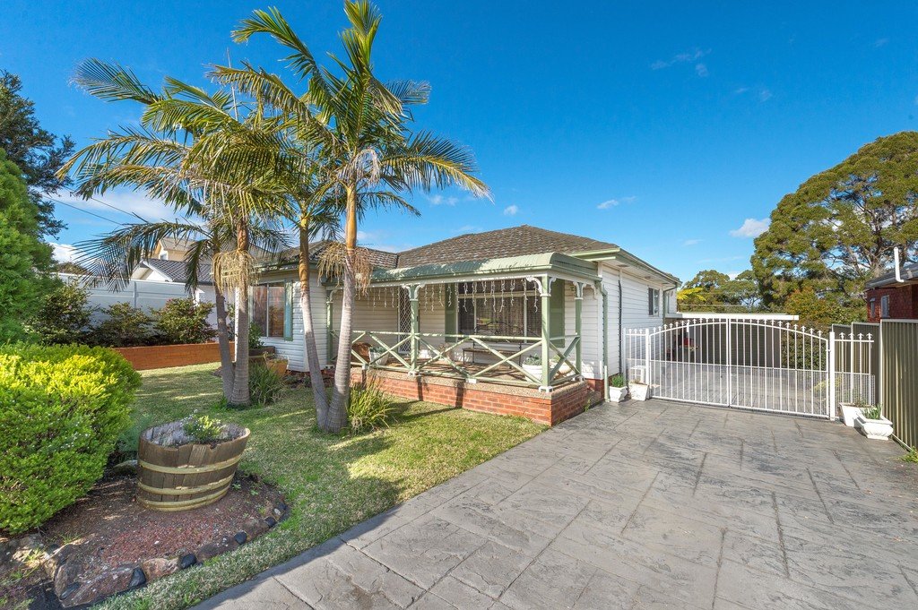 13 Palmer Avenue KANAHOOKA 2