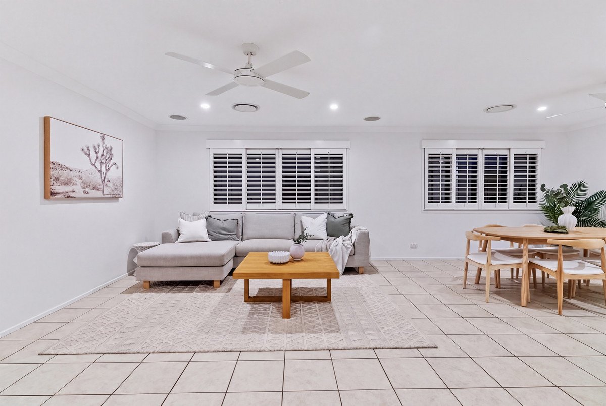 13 Palmwood Court BURLEIGH WATERS 16