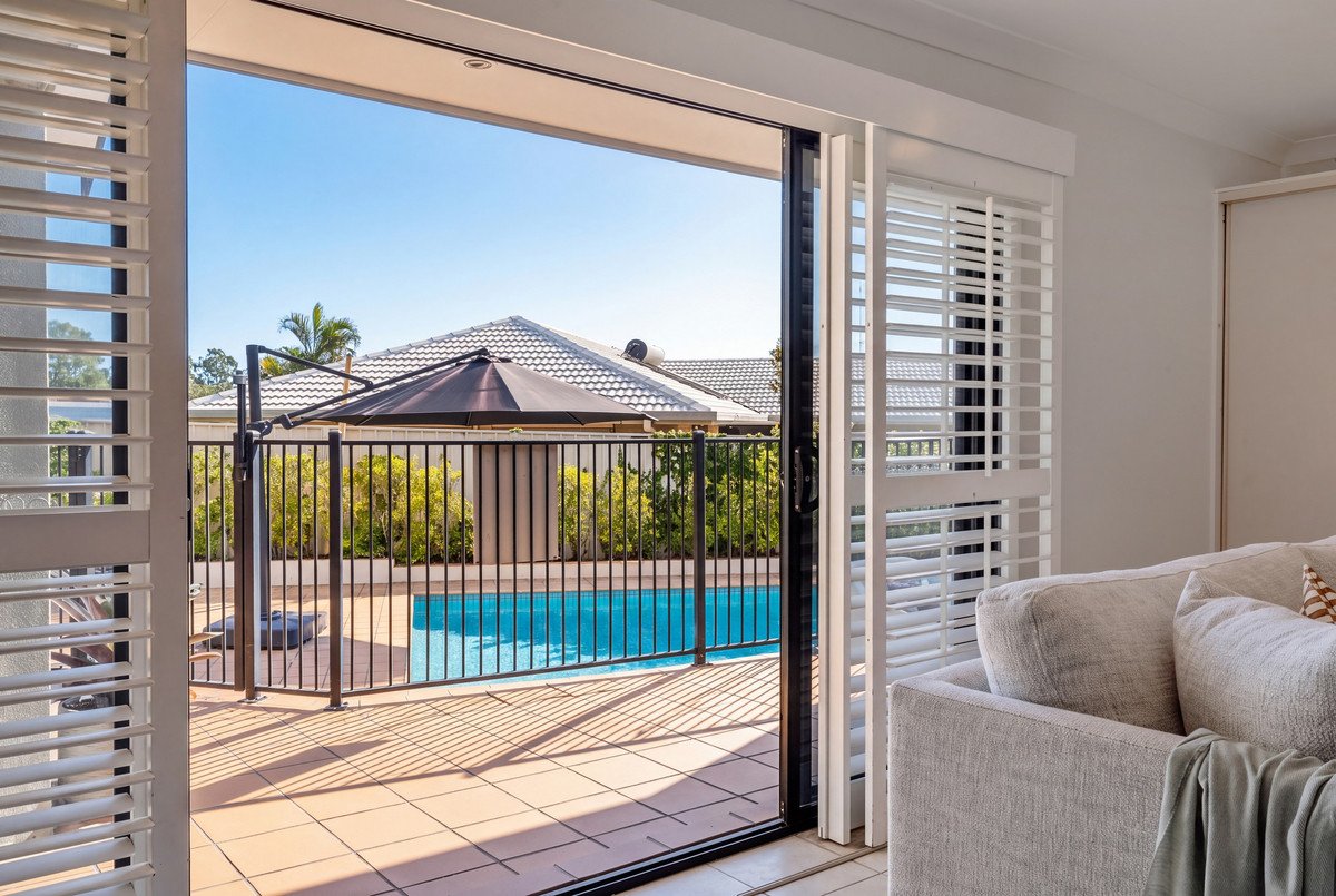 13 Palmwood Court BURLEIGH WATERS 18