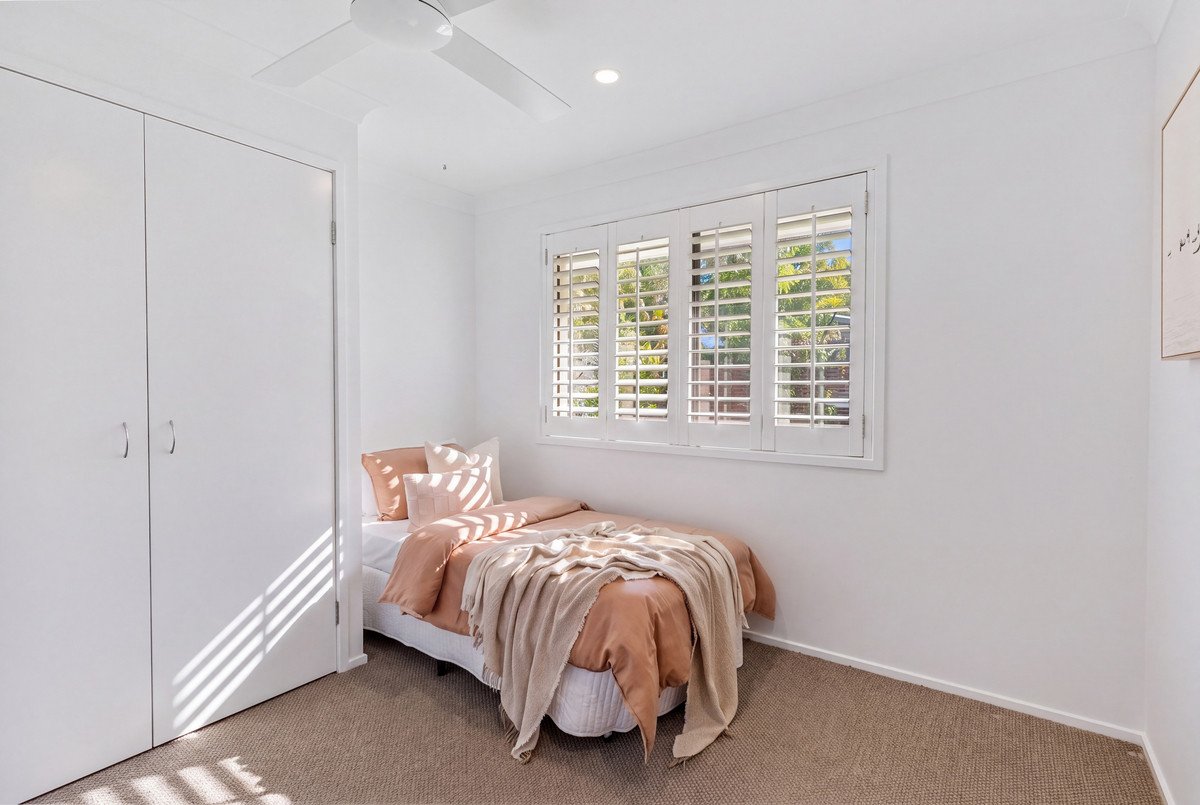 13 Palmwood Court BURLEIGH WATERS 24