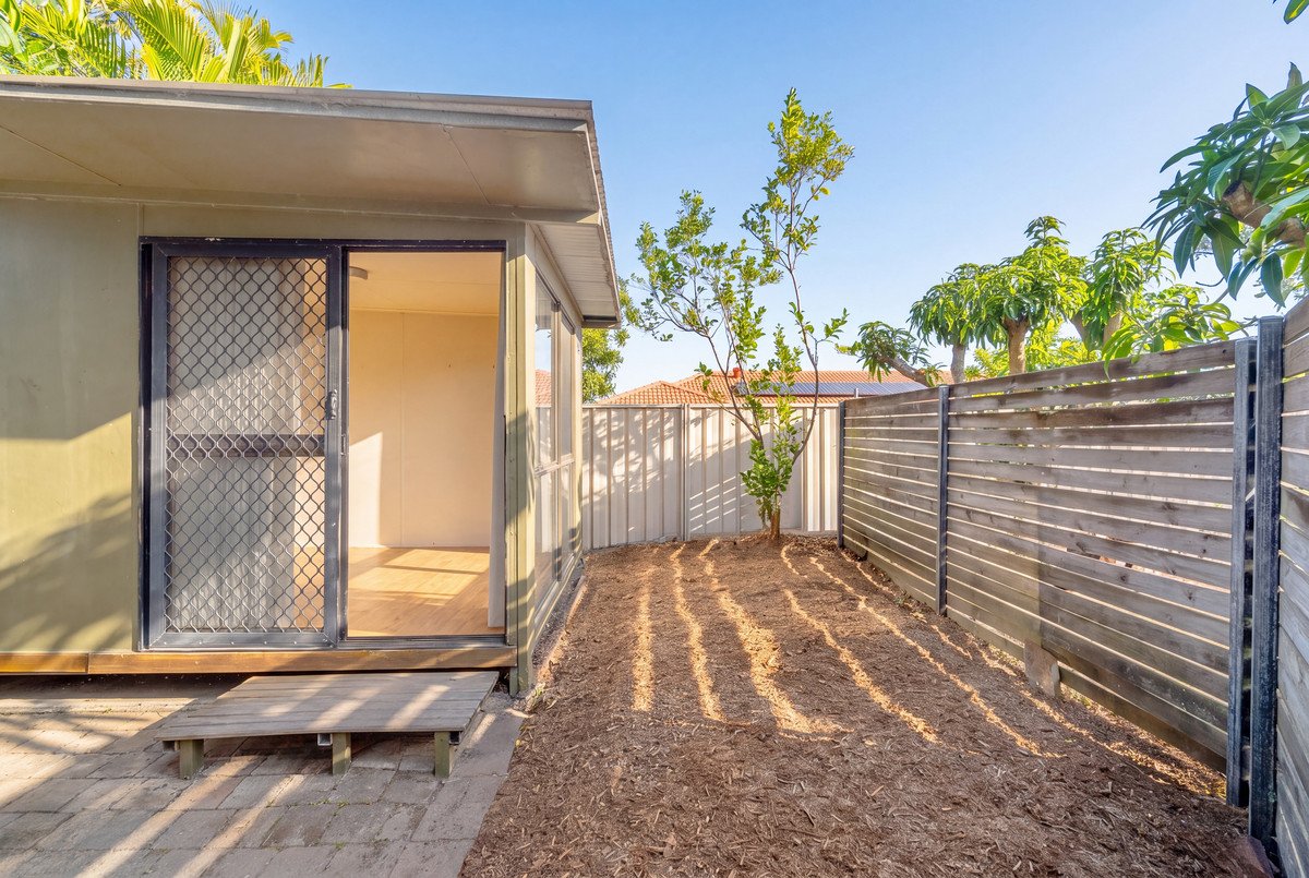 13 Palmwood Court BURLEIGH WATERS 27