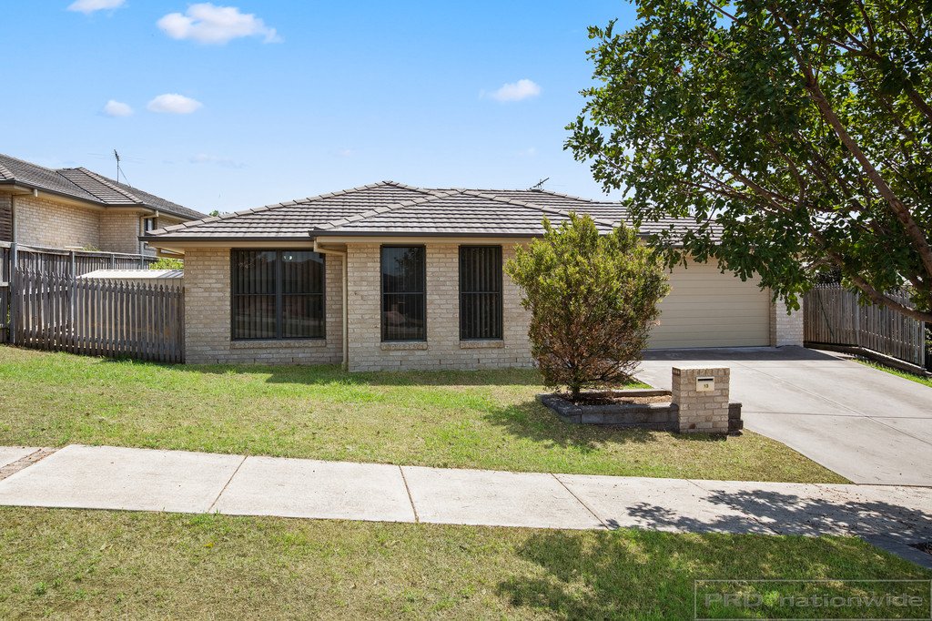 13 paperbark Parade ABERGLASSLYN 1