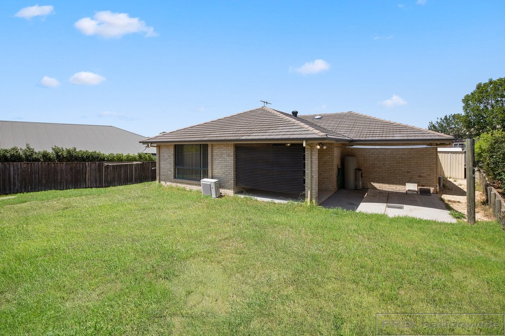 13 paperbark Parade ABERGLASSLYN 14