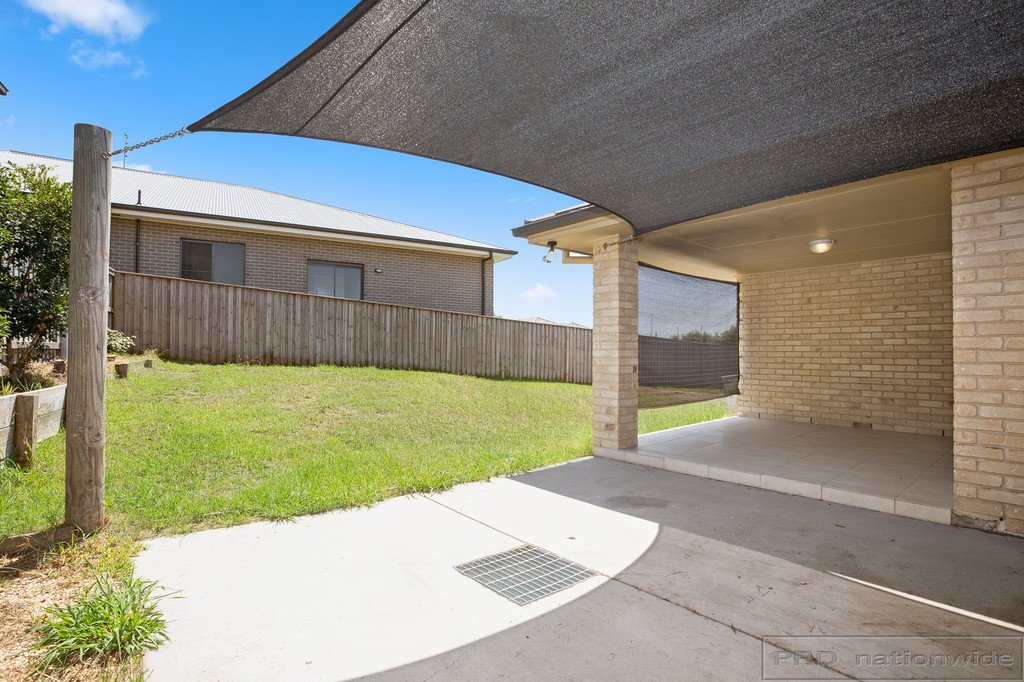 13 paperbark Parade ABERGLASSLYN 16