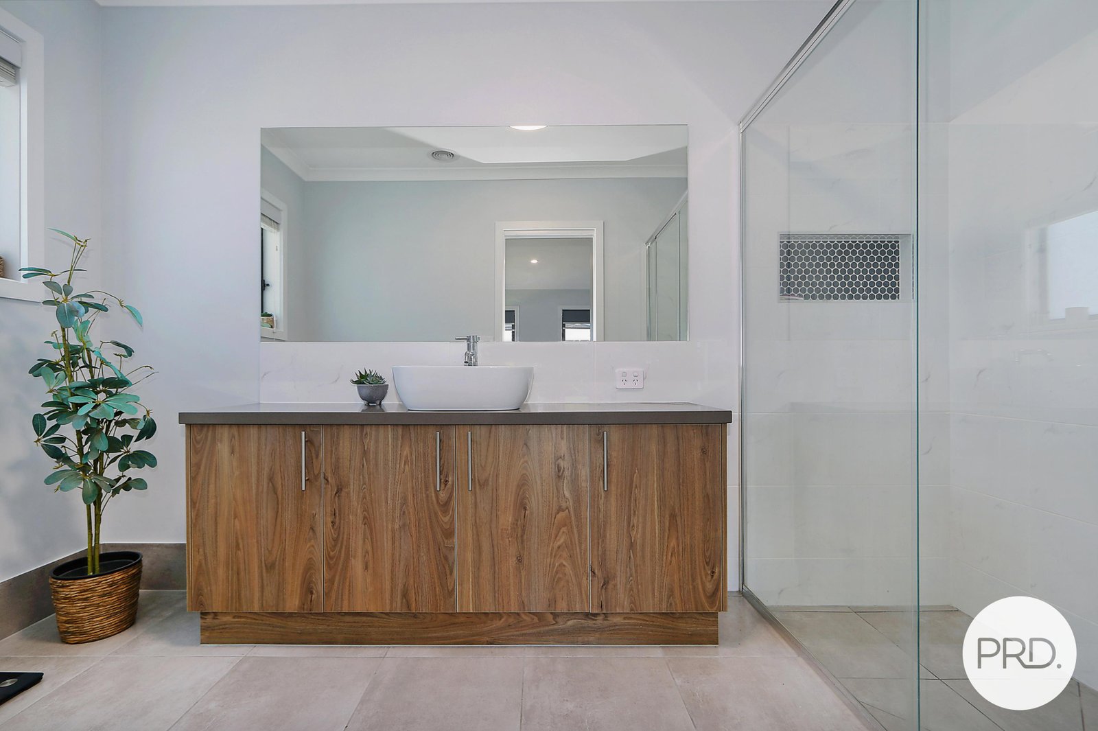 13 Pearce Street TANGAMBALANGA 7