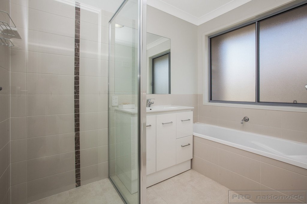 13 Pebble Creek Way GILLIESTON HEIGHTS 9