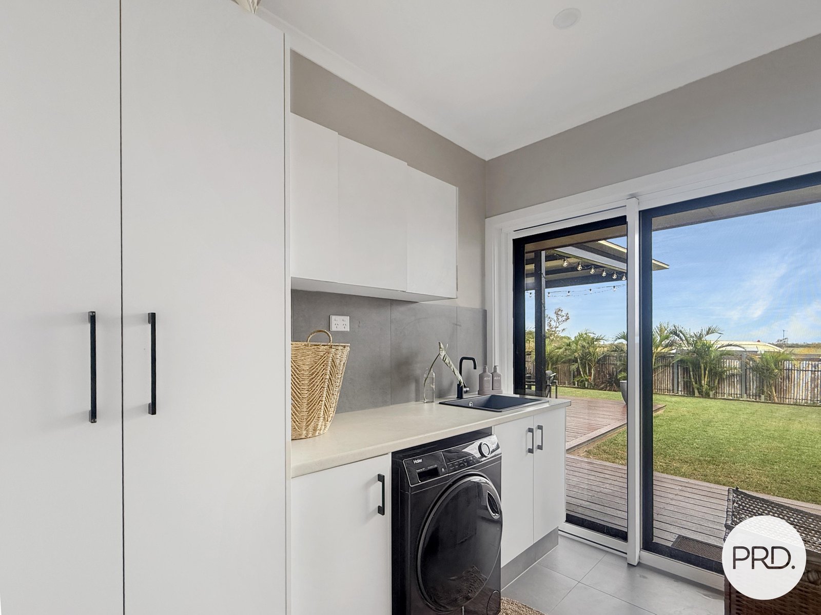 13 Pelusey Way NICKOL 9