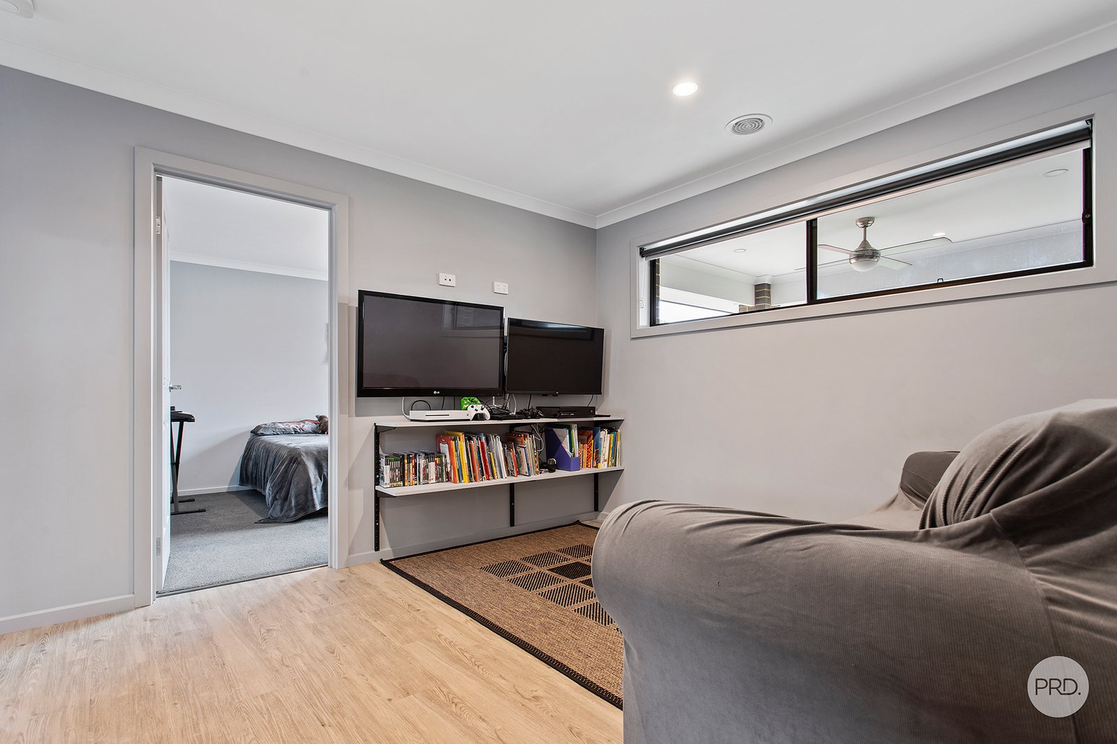 13 Peppercress Street WHITE HILLS 12