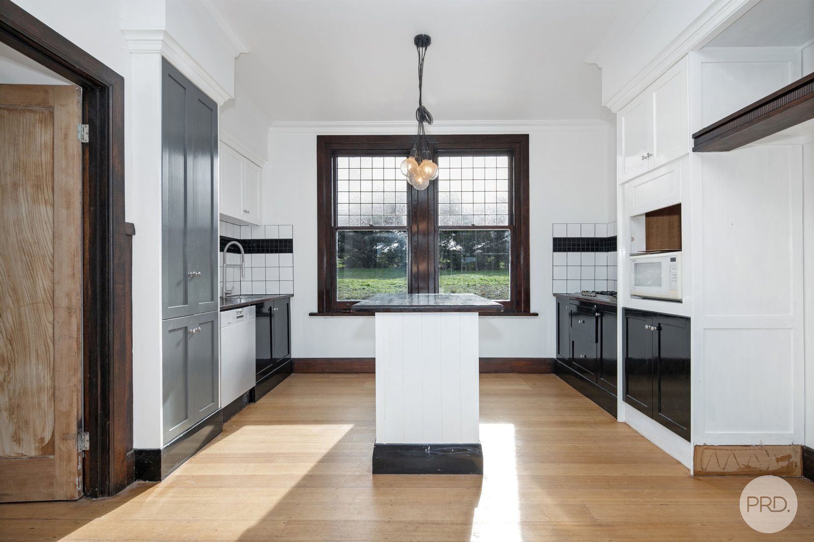 13 Pett Street SKIPTON 6