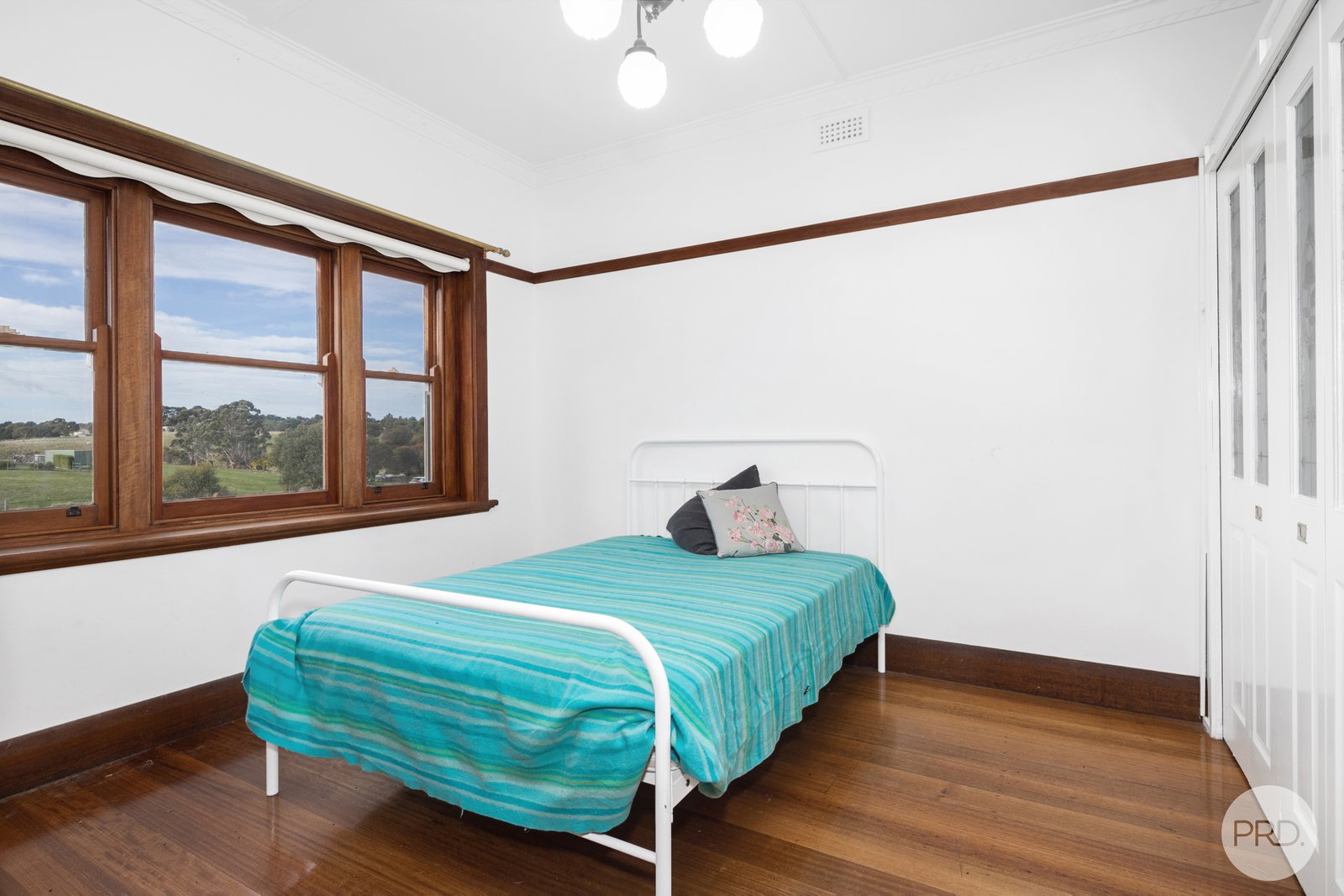 13 Pett Street SKIPTON 9