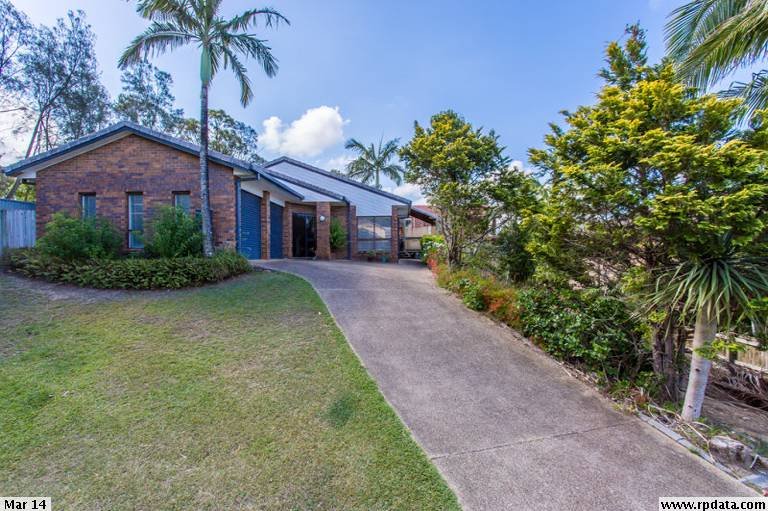 13 Pinehurst Place ROBINA 1