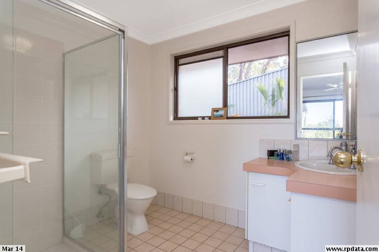 13 Pinehurst Place ROBINA 8