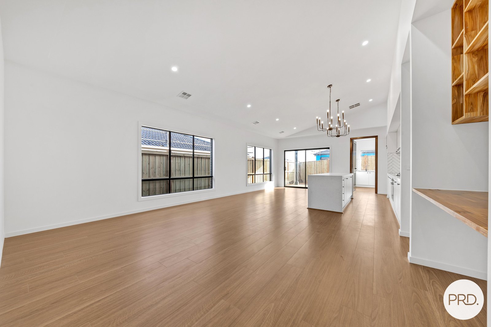 13 Plymouth Way SMYTHES CREEK 15