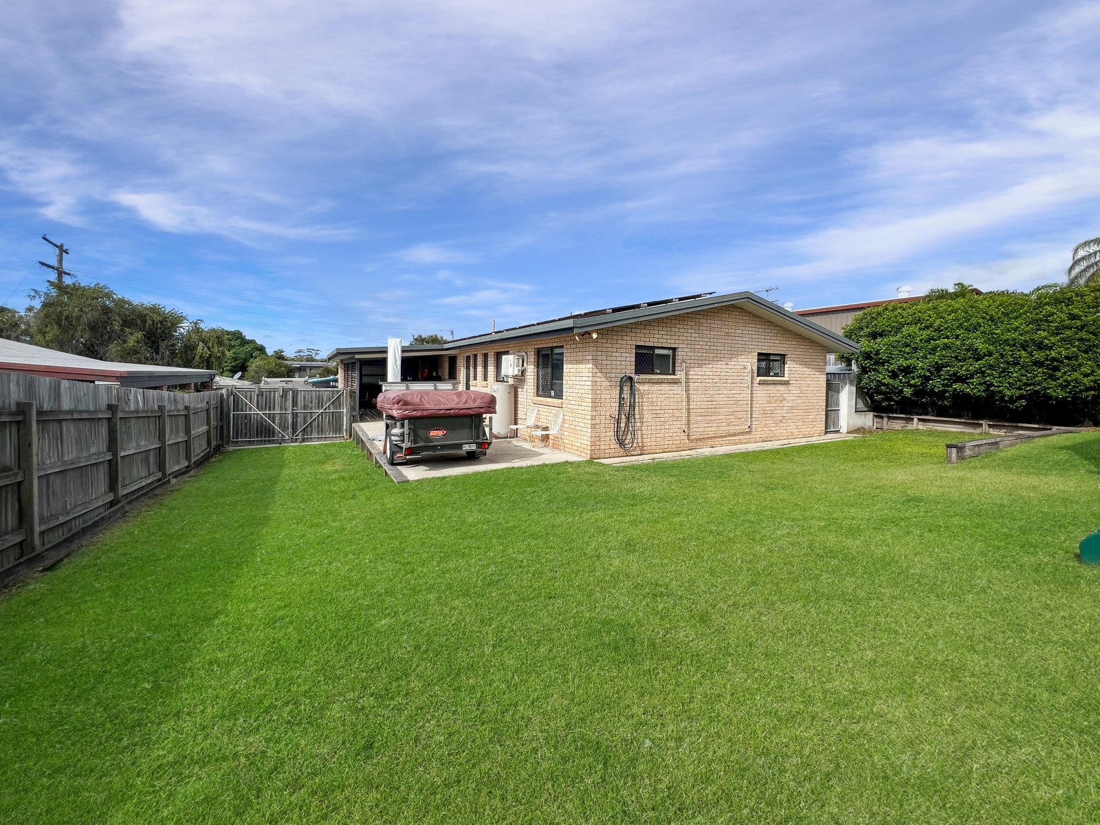 13 Polmaise Street BOYNE ISLAND 2