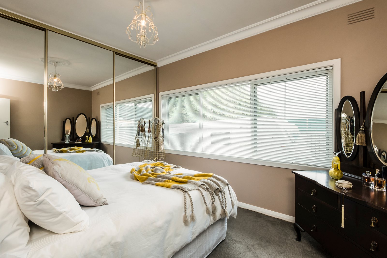 Gallery: 13 Poplar Street