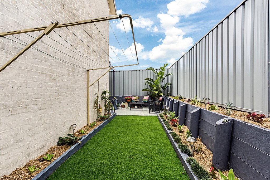 1/3 Purser Street SALAMANDER BAY 8
