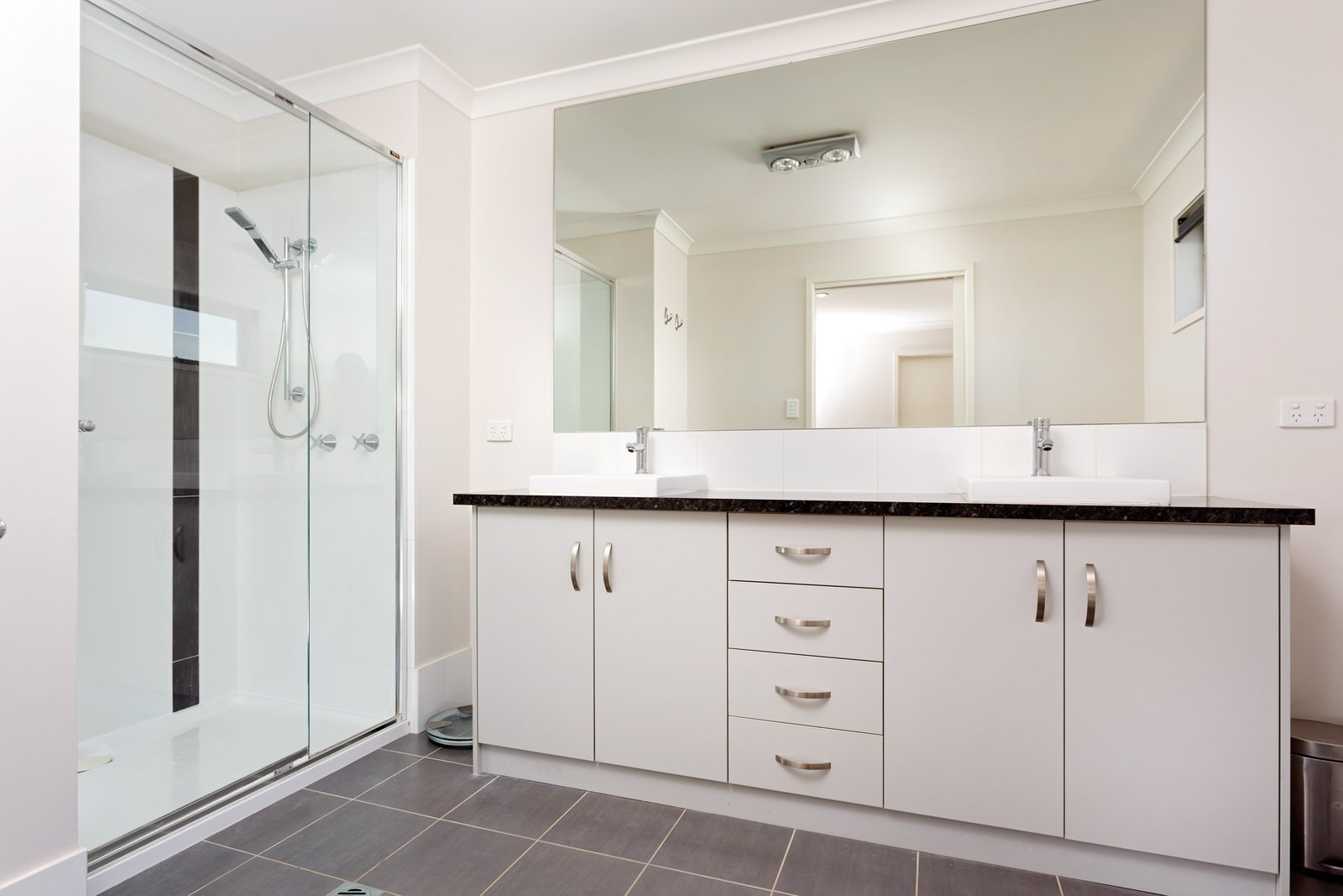 13 Quandong Place FOREST HILL 10