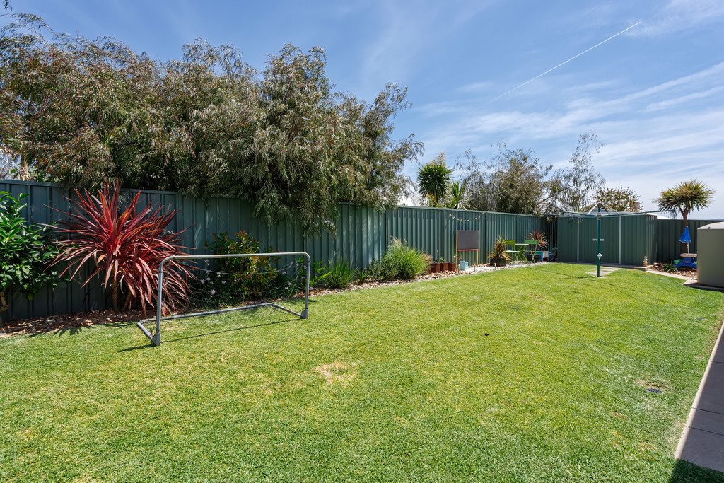 13 Quandong Place FOREST HILL 13