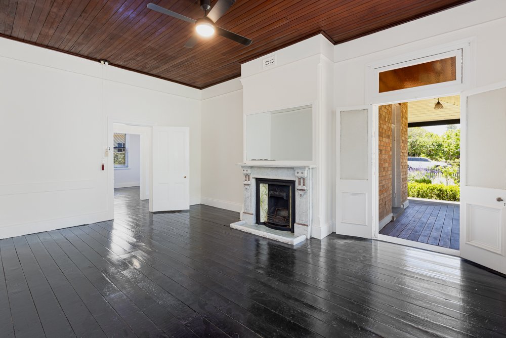 13 Queen Street LORN 7