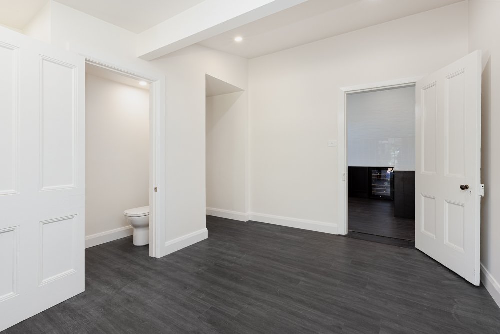 13 Queen Street LORN 15