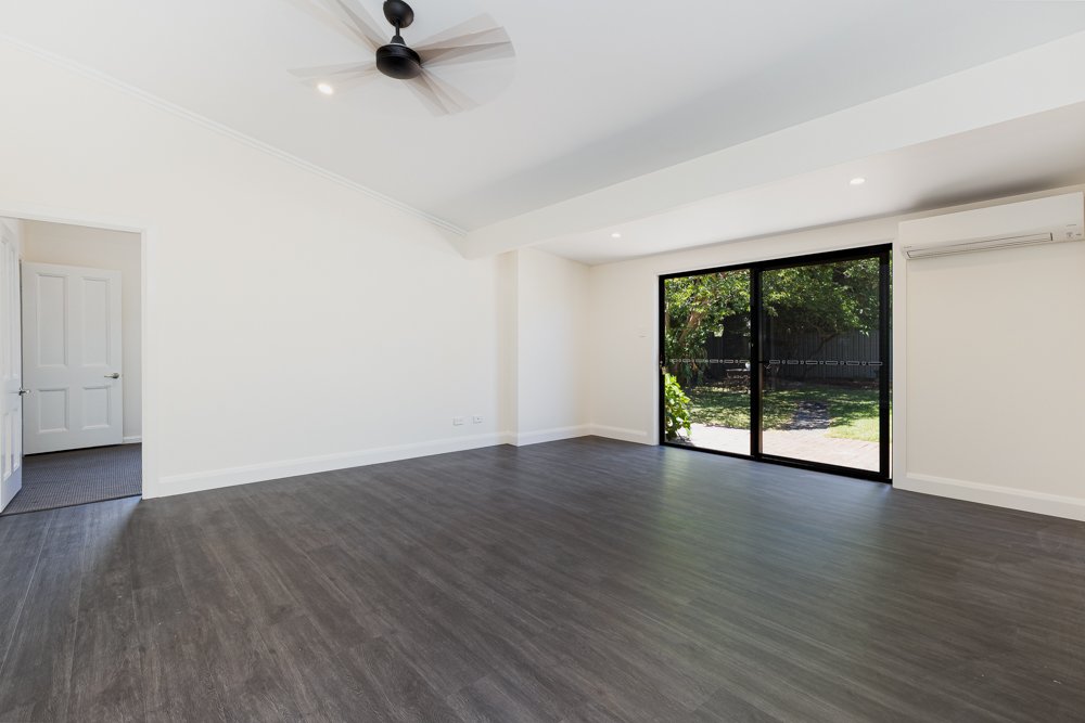 13 Queen Street LORN 19