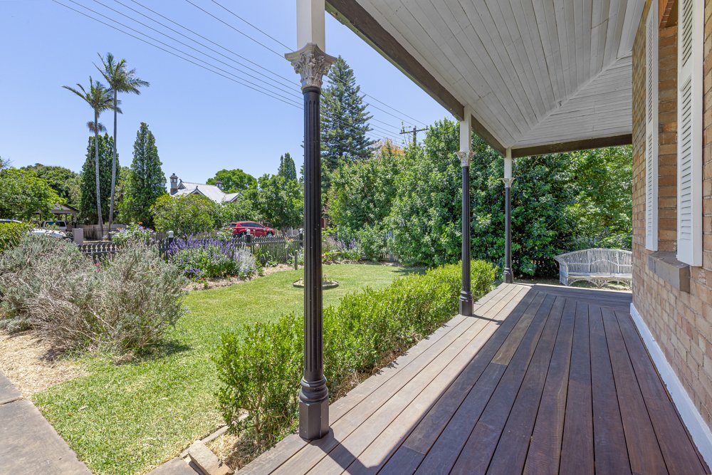 13 Queen Street LORN 31