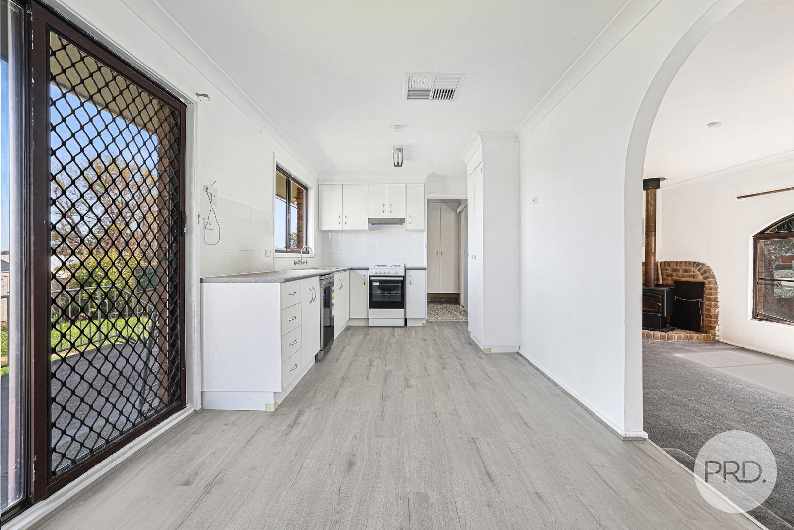 13 Queen Street TAMWORTH 9