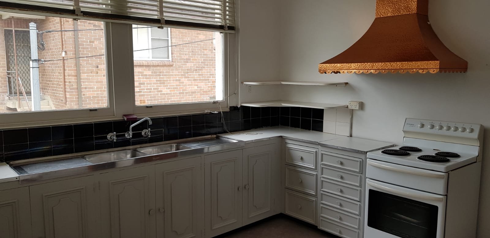 13 Queens Road CONNELLS POINT 6