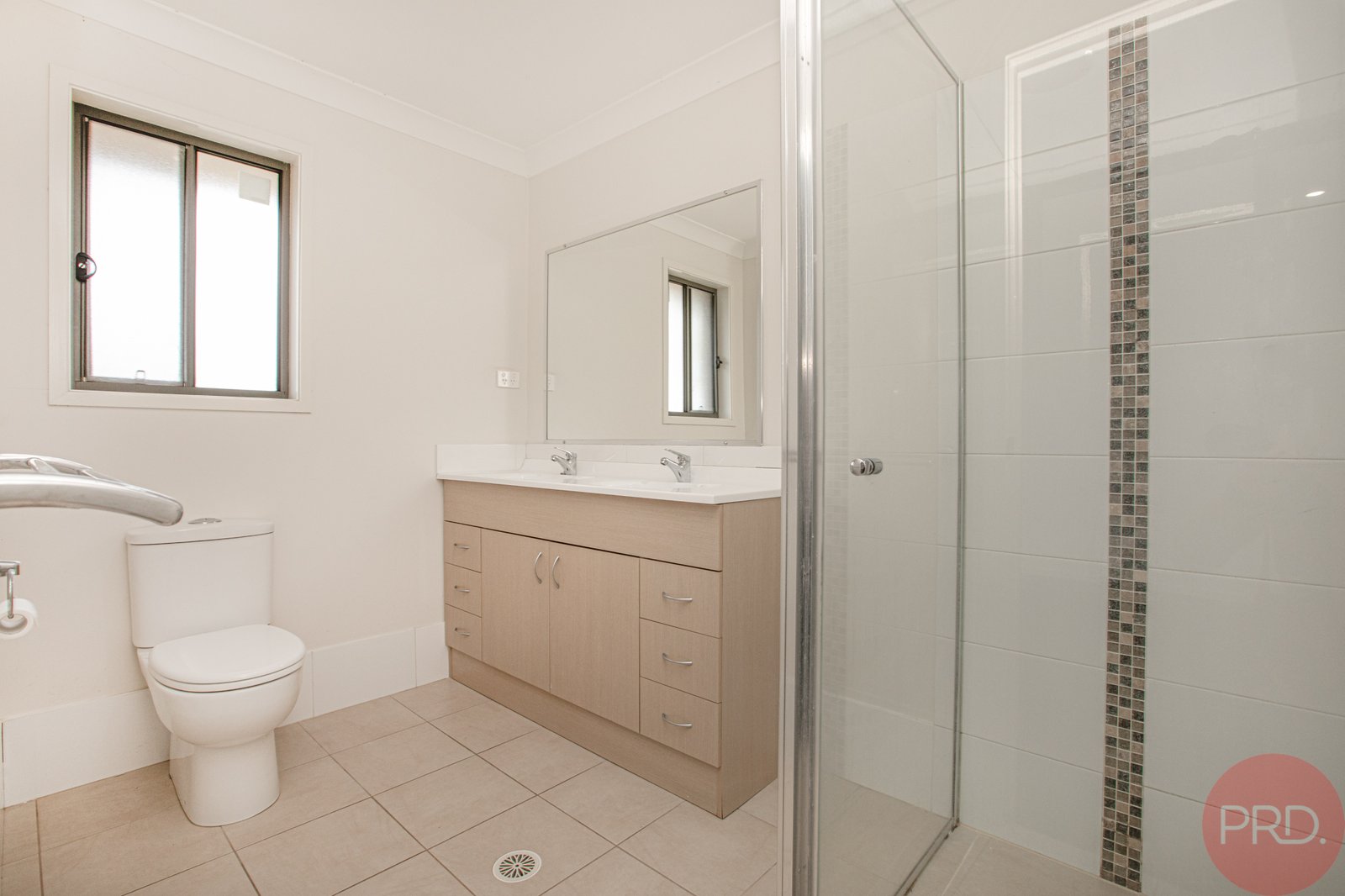 13 Radiant Avenue LARGS 13