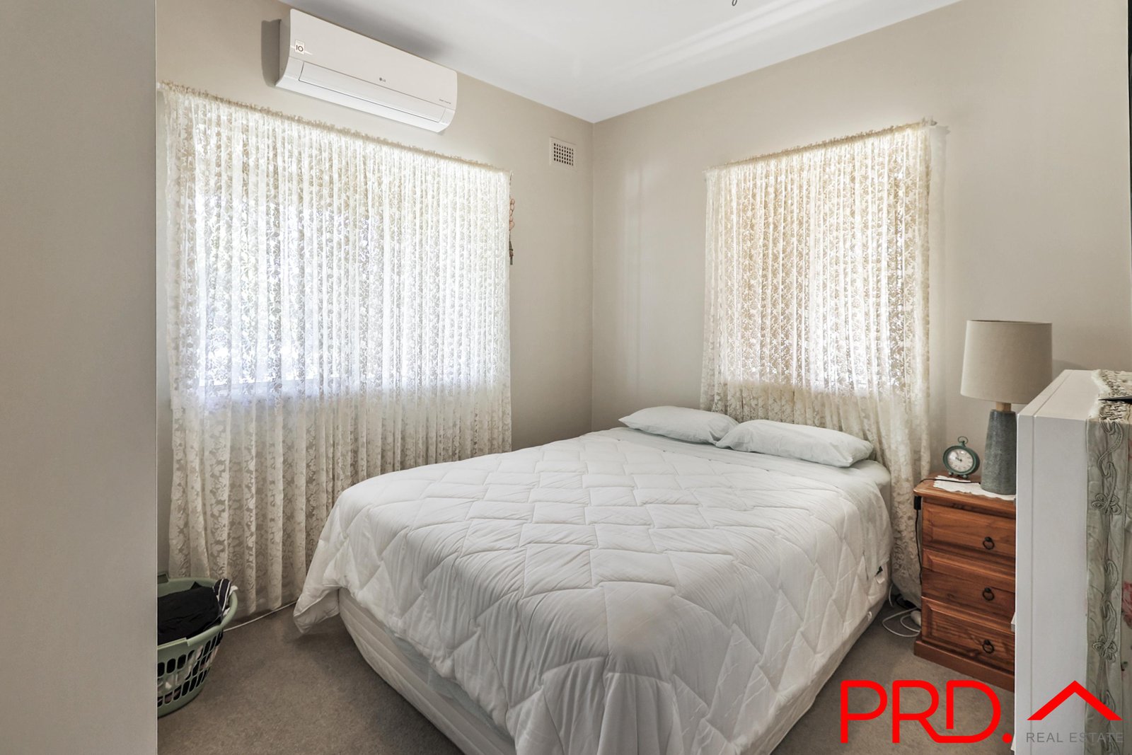 13 Railway Street TAMWORTH 11