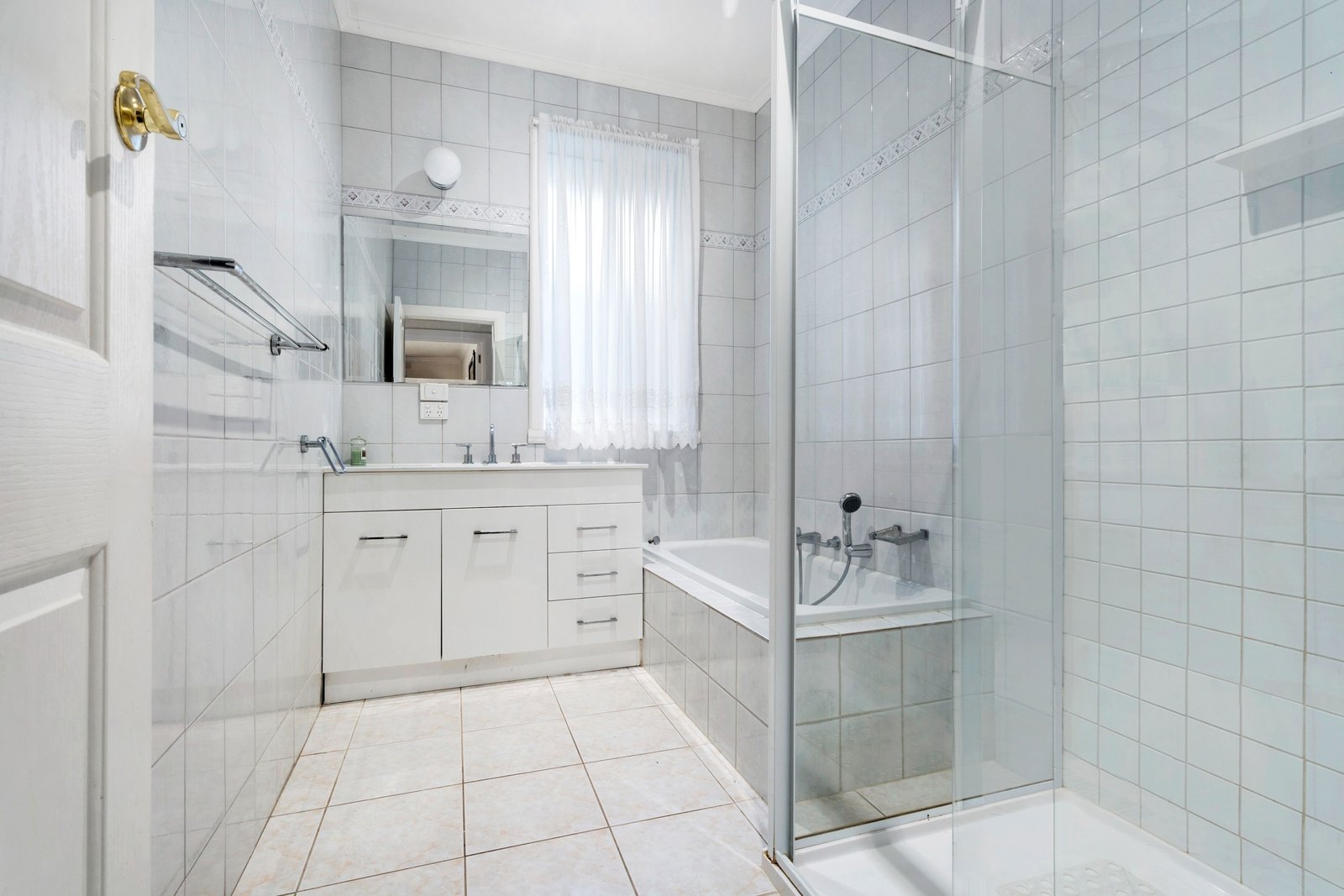 Real Estate and Property in 13 Raymond Street, Blackburn North, VIC