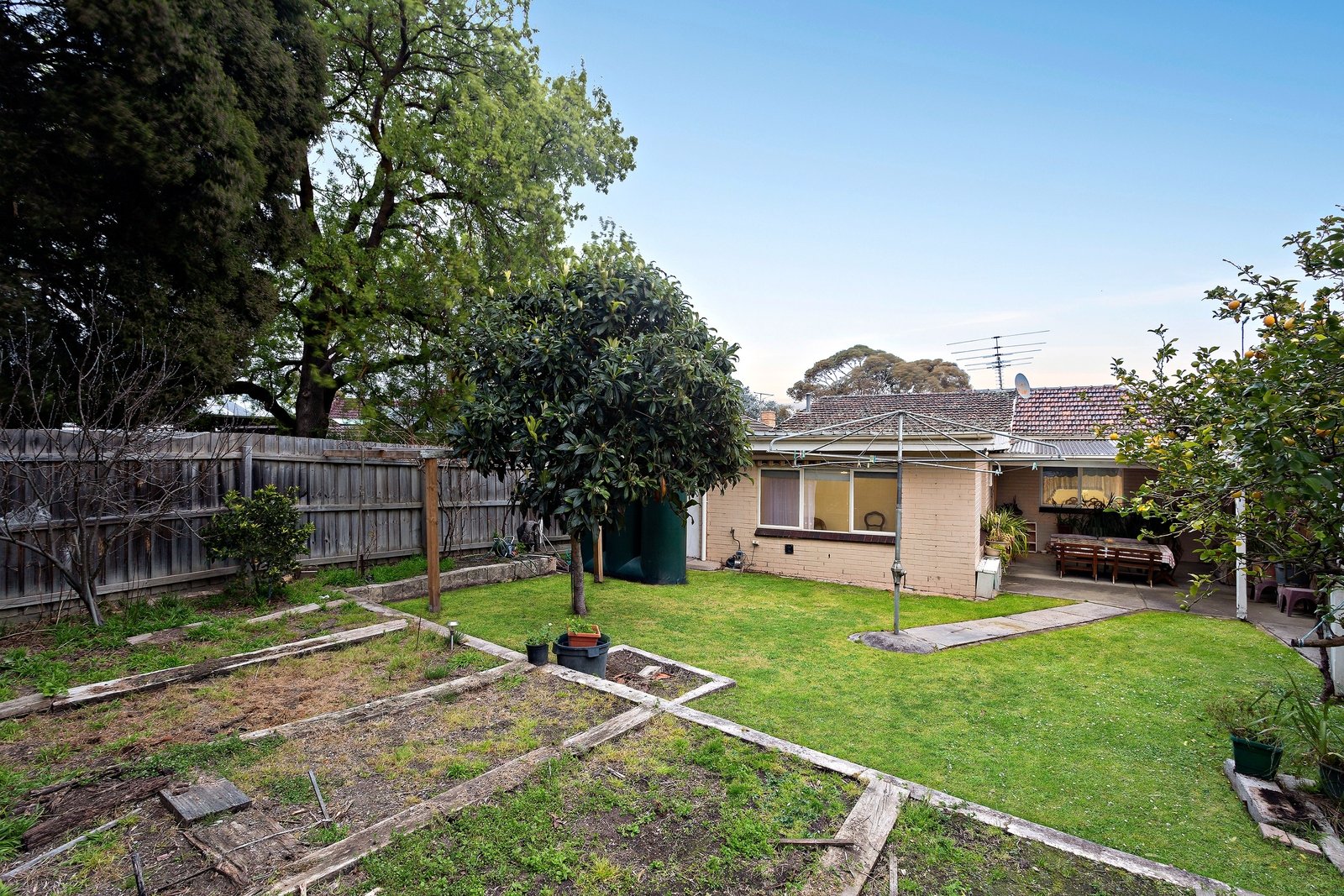 Real Estate and Property in 13 Raymond Street, Blackburn North, VIC