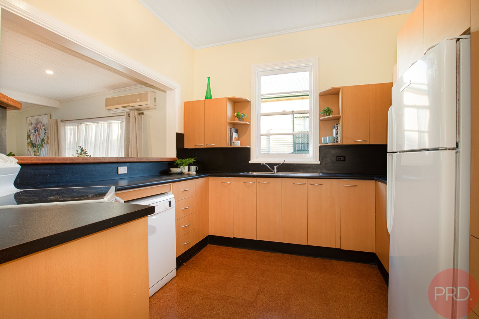 13 Regent Street MAITLAND 9