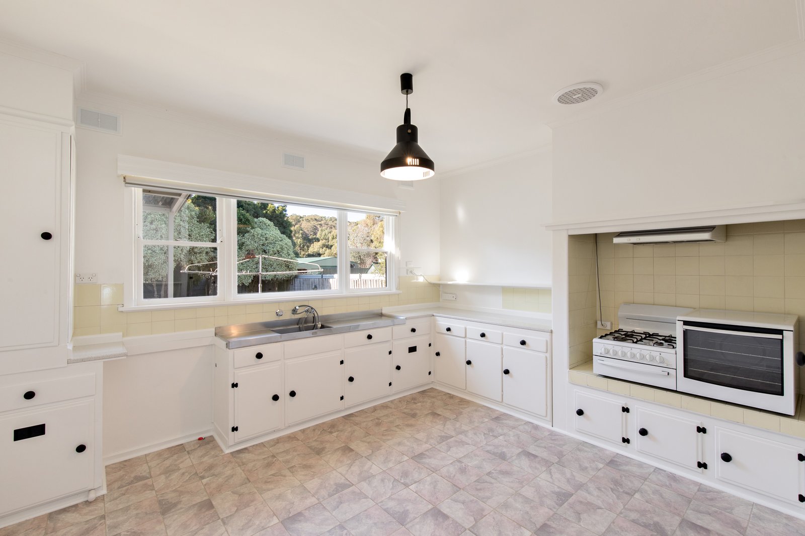 Gallery: 13 Reid Street