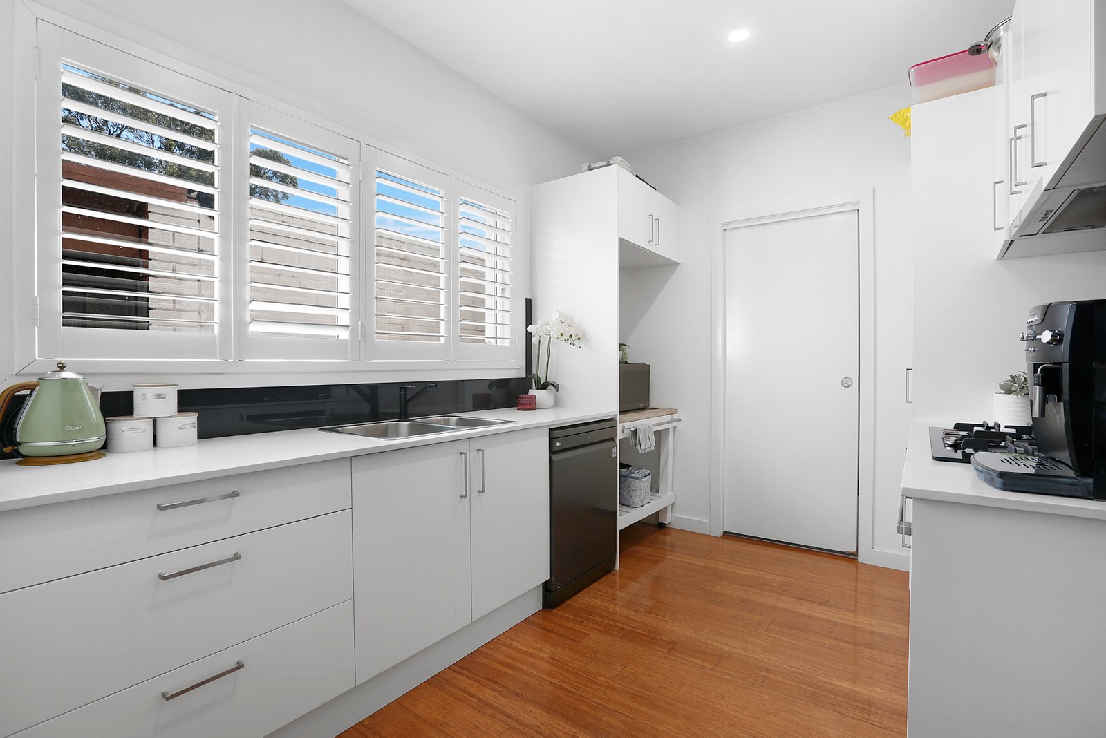 13 Reynolds Lane OAK FLATS 3
