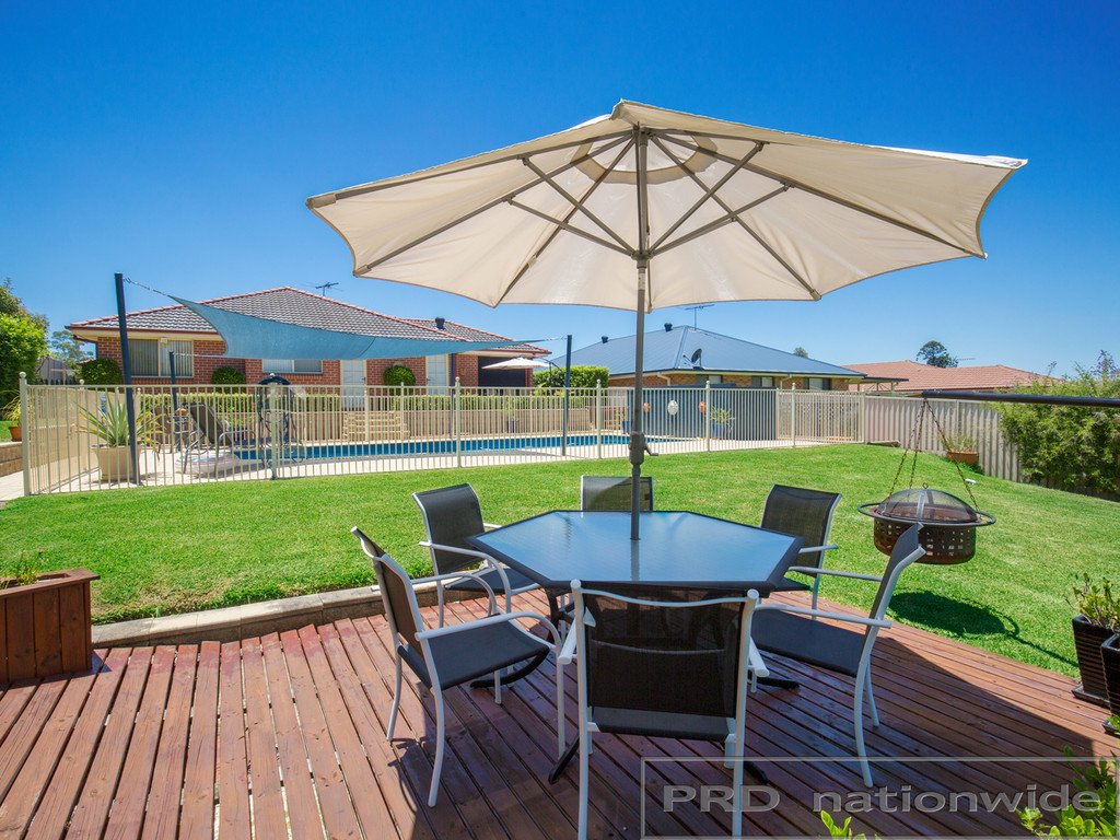 13 Ribbonwood Close LARGS 19