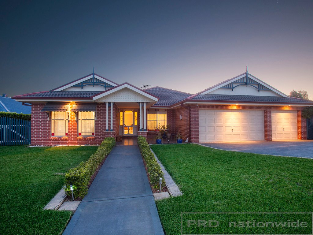 13 Ribbonwood Close LARGS 23