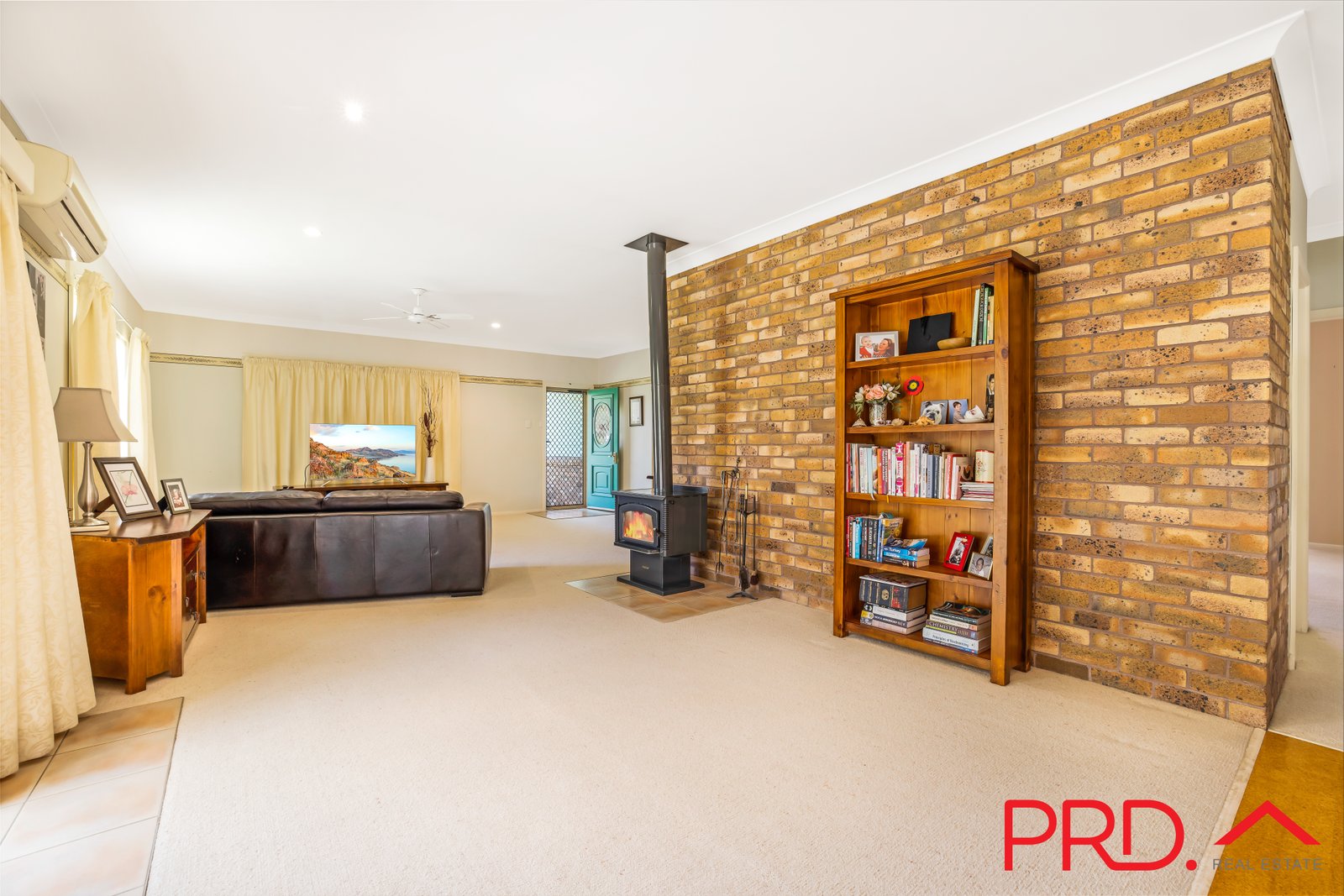 13 River Street MOONBI 7