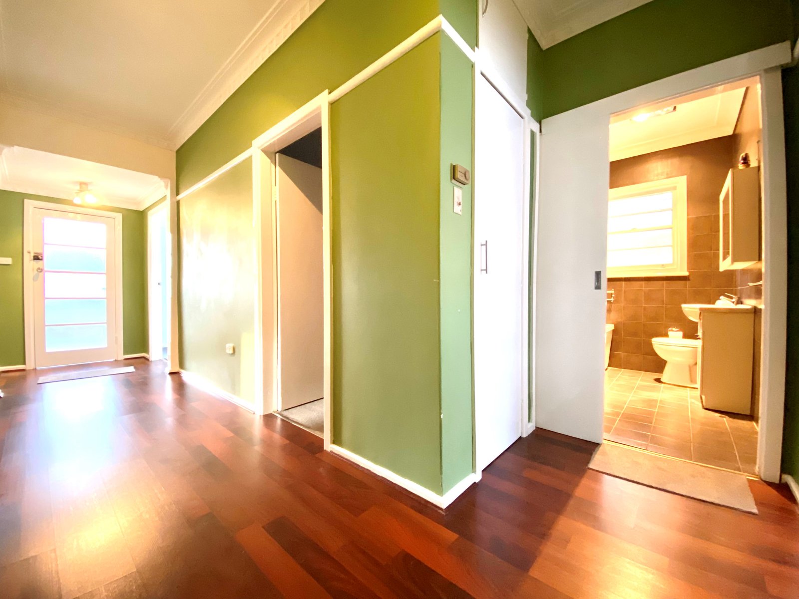 13 Robert Street TAMWORTH 7