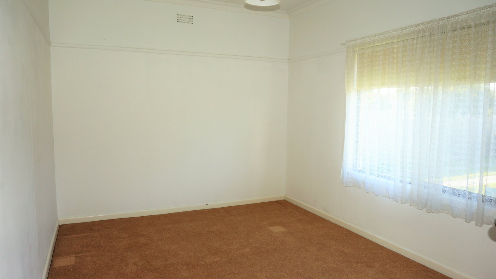 Gallery: 13 Robertson Street