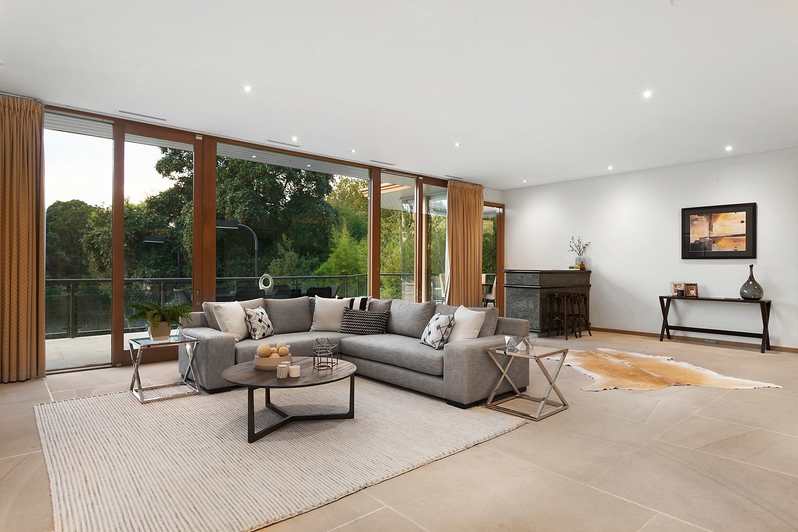 Real Estate and Property in 13 Robertson Street, Toorak, VIC