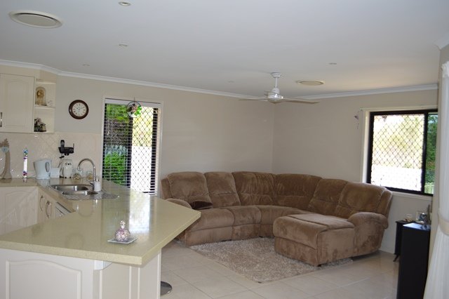 13 RONPEN Close TANNUM SANDS 6