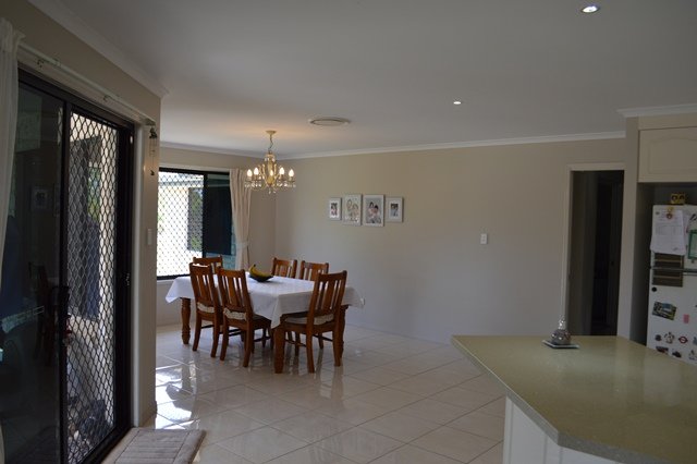 13 RONPEN Close TANNUM SANDS 11