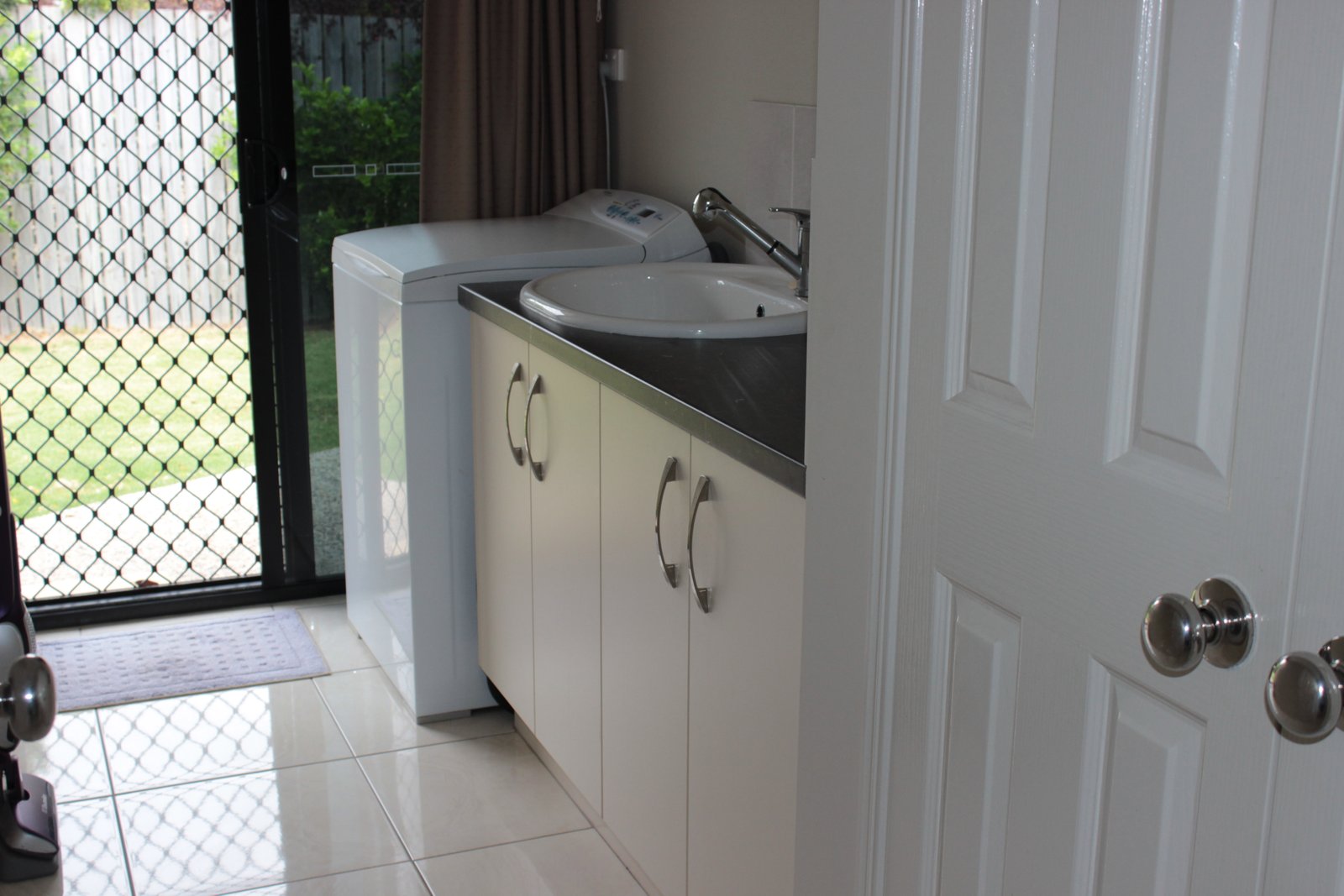 13 RONPEN Close TANNUM SANDS 9