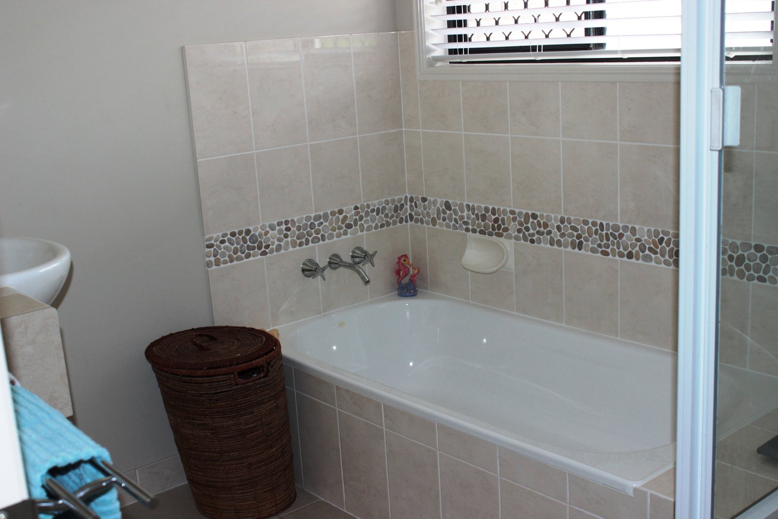 13 RONPEN Close TANNUM SANDS 12