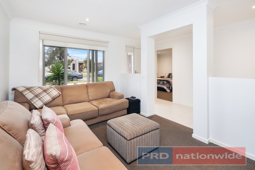 13 Rooney Crescent Lucas 5