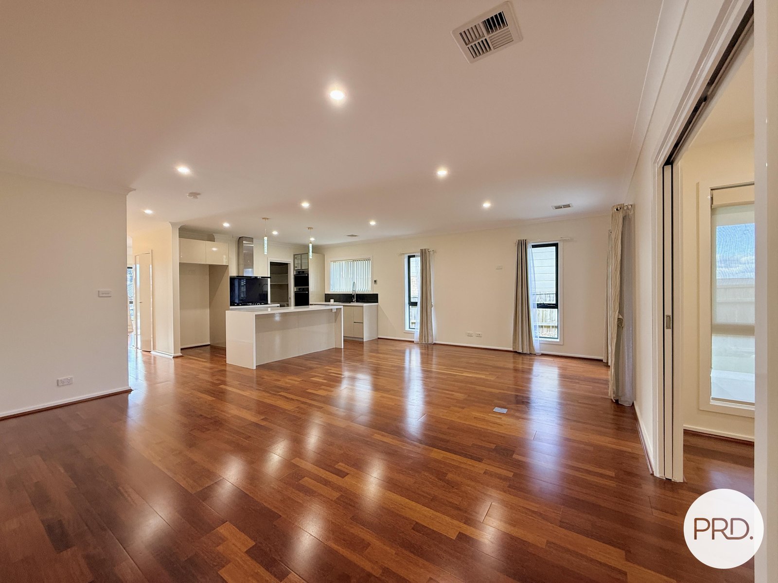13 Rothera Street DENMAN PROSPECT 5