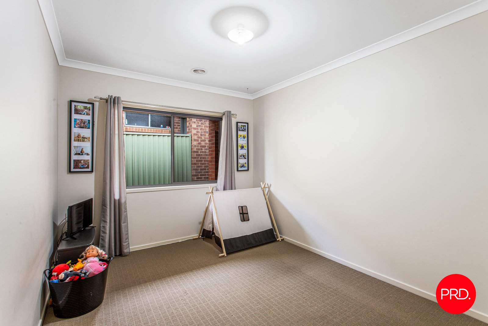 13 Roxburgh Crescent JUNORTOUN 14