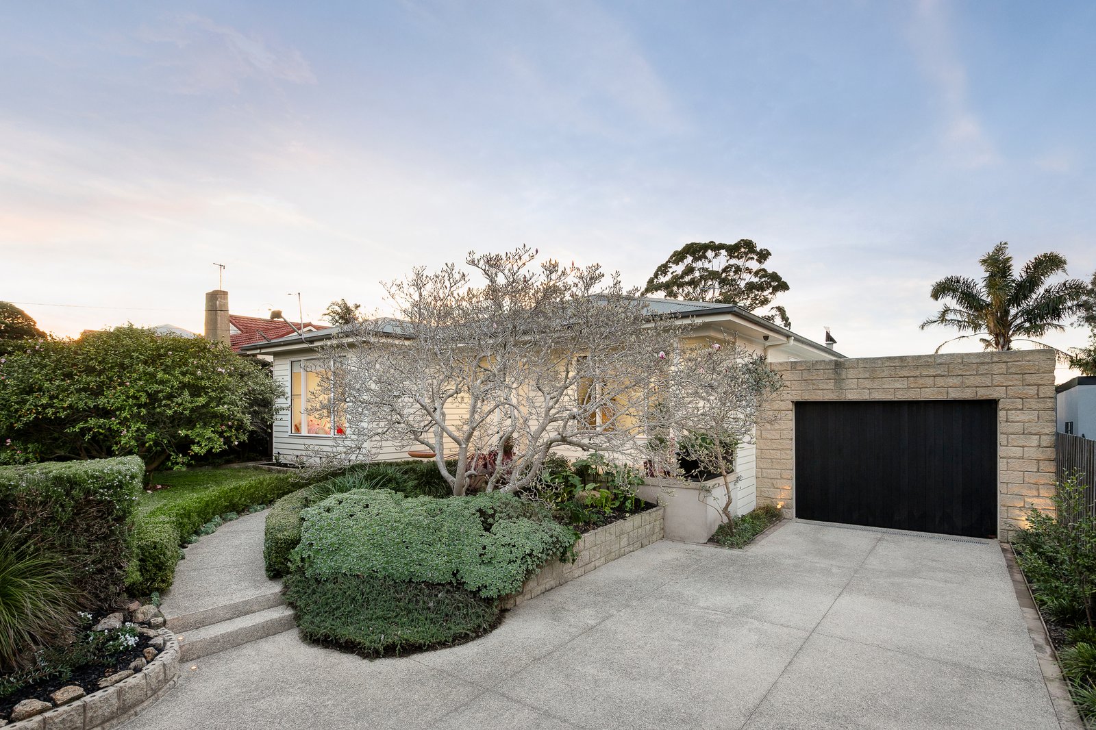 Gallery: 13 Royalty Avenue