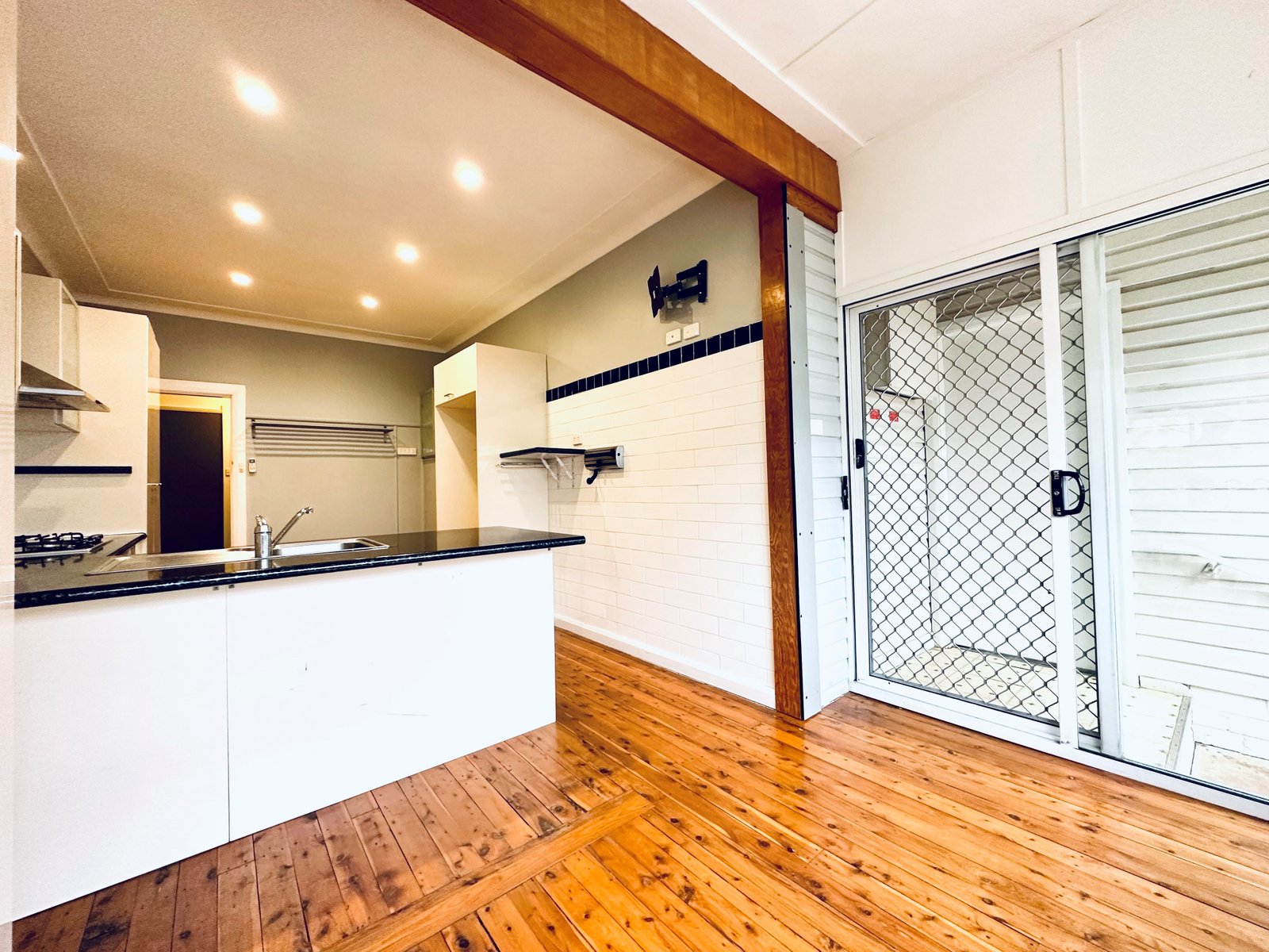 13 Russell Street TAMWORTH 2